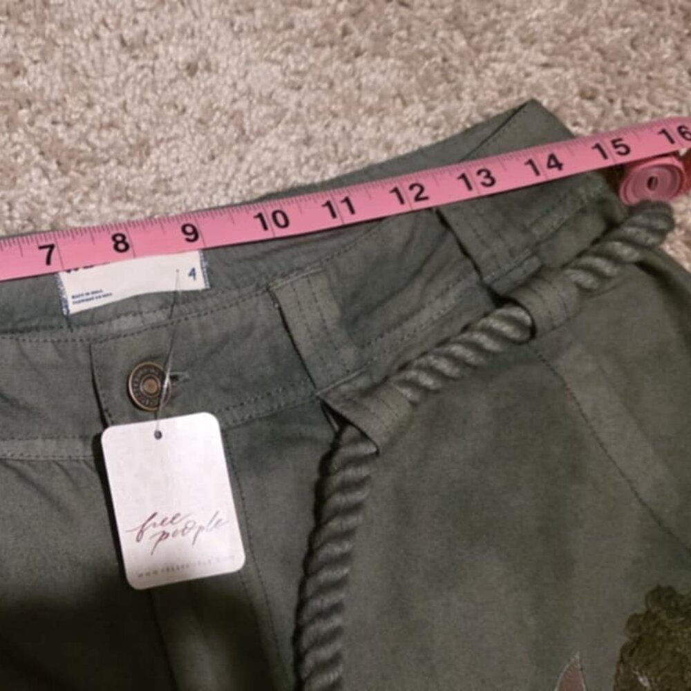 Free People Embroidered Pants - NWT - size 4 - Picture 6 of 6